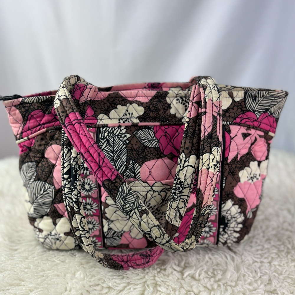 PREOWNED VERA BRADLEY MULTI COLOR FLORAL SHOULDER BAG
